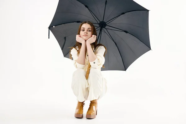 Jolie Femme Avec Parapluie Ouvert Studio Photo Haute Qualité — Photo