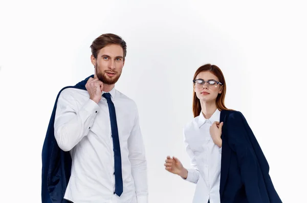 Trabalho colegas homem e mulher em ternos finanças — Fotografia de Stock