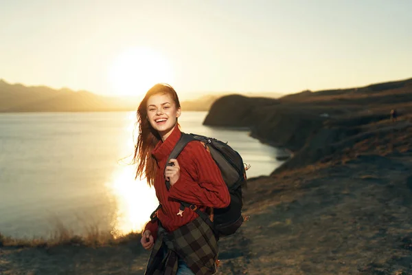 Hiker outdoors landscape rocky mountains travel adventure — Stock Photo, Image