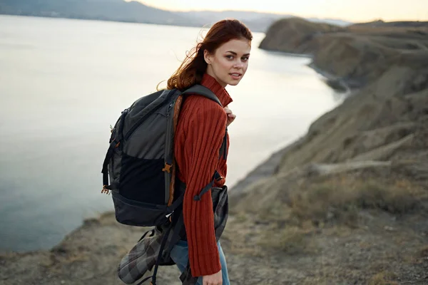 Bergwanderer Mit Rucksack Hochwertiges Foto — Stockfoto