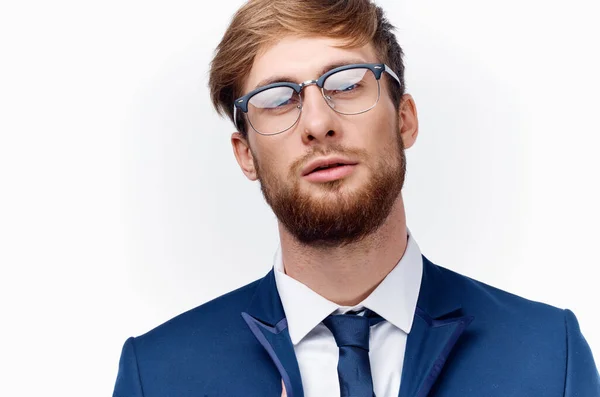 Retrato de hombre sexy con gafas de negocios finanzas y chaqueta azul modelo de corbata — Foto de Stock