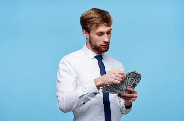 Hombre de negocios camisa con corbata dinero finanzas diversión —  Fotos de Stock
