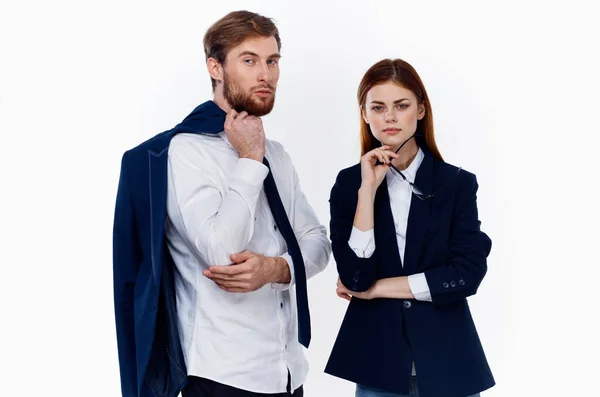 Uomini e donne d'affari in giacca e cravatta ufficio finanziario comunicazione — Foto Stock