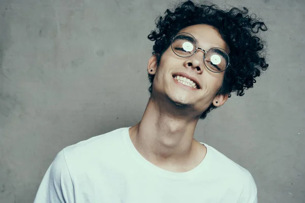 Man with glasses curly hair attractive look cropped look fashion yes — Stock Photo, Image