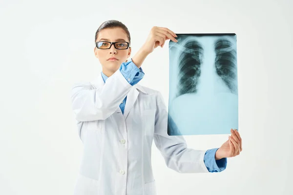 白衣X線病院健康診断の医師 — ストック写真