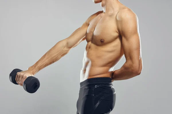 Atlético homem com um bombeado corpo motivação fisiculturista fitness — Fotografia de Stock