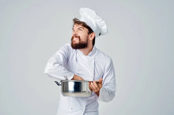 Chef Maschile Che Prepara Cibo Una Casseruola Foto Alta Qualità — Foto Stock