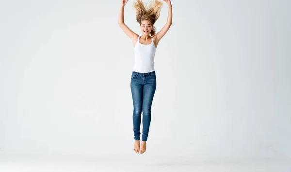 Carino bionda lupus danza movimento emozioni positive — Foto Stock