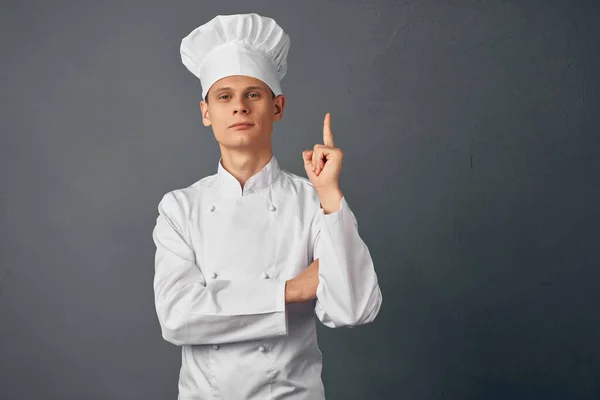 Chef masculino no restaurante de trabalho uniforme profissional — Fotografia de Stock