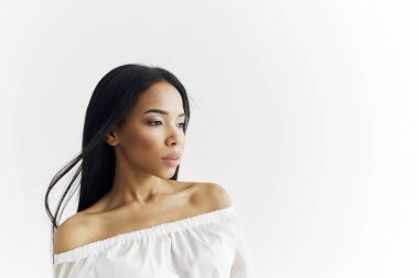 Kadın Afrikalı görünüm modeli kırpılmış görünüm