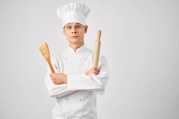 Utensili da cucina maschile chef nelle mani di cottura — Foto Stock