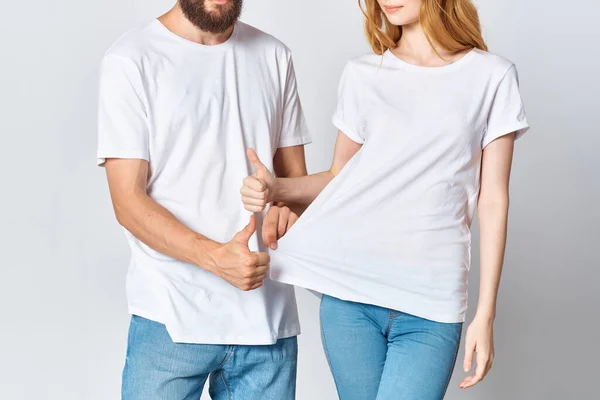 Uomo e donna in t-shirt bianche Copia Spazio moda mockup — Foto Stock