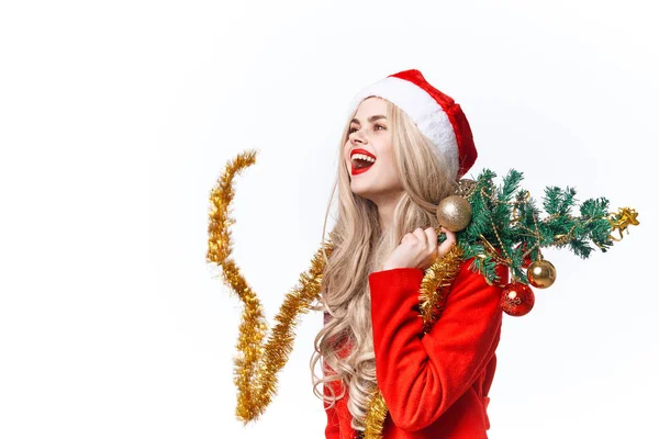 Veselá žena oblečená jako Santa vánoční strom hračky životní styl módy — Stock fotografie