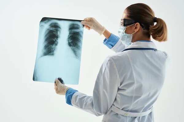 Woman Radiologist Holding Ray High Quality Photo — Zdjęcie stockowe
