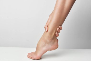 Bacak yaralanması, yakın çekim, sağlık sorunları. Yüksek kalite fotoğraf