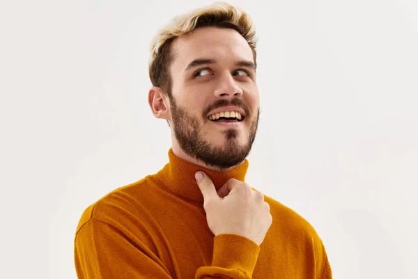 Hombre Alegre Cogido Mano Cara — Foto de Stock