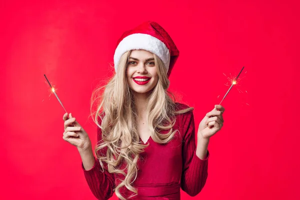 Vacker Kvinna Nyårskläder Med Tomtebloss Jul — Stockfoto
