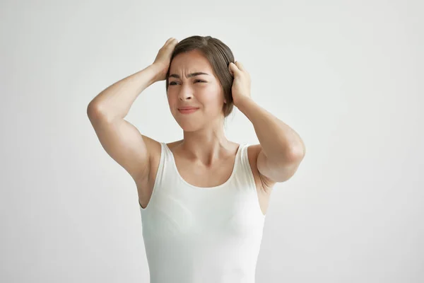 Vrouw met hoofdpijn gezondheidsproblemen depressie stress — Stockfoto