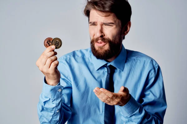 Hombre de camisa con corbata finanzas gerente economía inversión — Foto de Stock