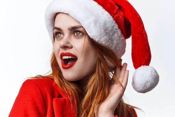 Γυναίκα που φοράει χριστουγεννιάτικα ρούχα στούντιο μόδας ποζάρουν συναισθήματα πολυτέλεια — Φωτογραφία Αρχείου