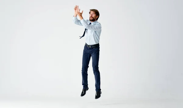 Мужчина Рубашке Прыжками Галстуке Высокое Качество Фото — стоковое фото