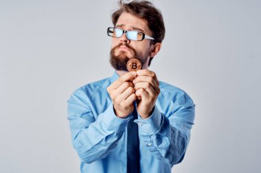 sakallı iş adamı kripto para birimi bitcoin duygu iş yöneticisi