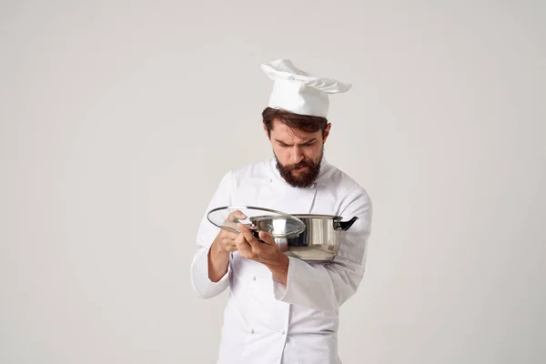 Profissional chef pote na mão cozinhar serviço de trabalho — Fotografia de Stock