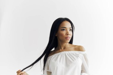 Kadın Afrikalı görünümü kozmetik lüks model pozu