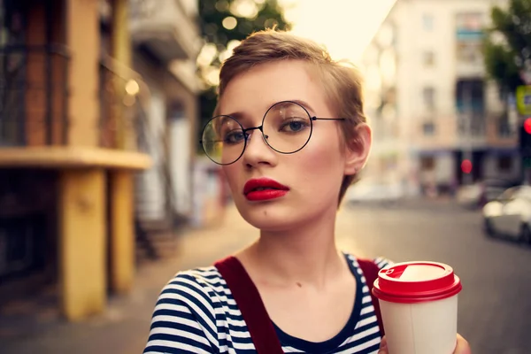 Woman with glasses outdoors walk vacation summer — Stock Photo, Image