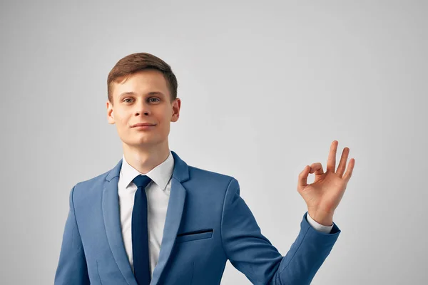 Gestionnaire dans un bureau de costume fonctionnaire d'emploi professionnel — Photo