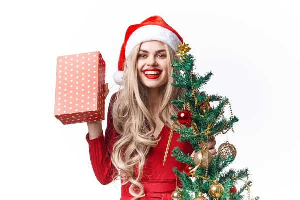 Veselá Žena Oblečená Jako Santa Dárkem Vánoční — Stock fotografie