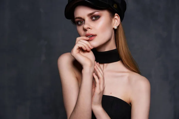 Attractive Woman Makeup Her Face Black Dress Posing High Quality — Stockfoto