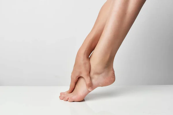 Πόνος στο πόδι τραυματισμό στον αστράγαλο προβλήματα υγείας close-up — Φωτογραφία Αρχείου