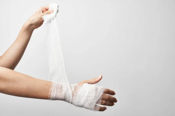 Hand bandaging injury health problems treatment — Stock Photo, Image