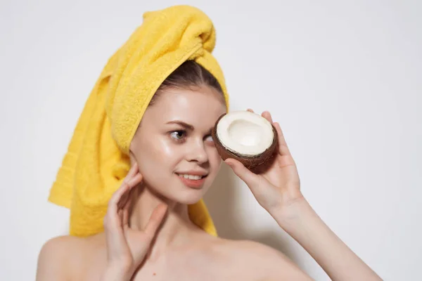 Woman with bare shoulders coconut fruit freshness tropics — Stock Photo, Image