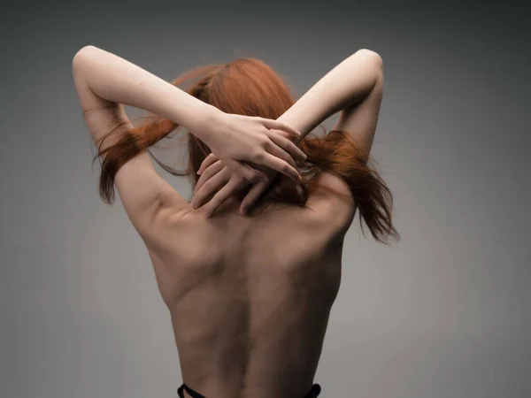 裸の背部女性ポーズanorexiaクローズアップ — ストック写真