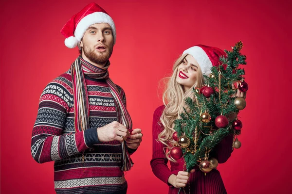 男性と女性楽しい家族の休日のロマンスクリスマス — ストック写真