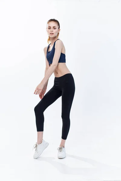 Donna in uniforme sportiva allenamento fitness jogging stile di vita attivo — Foto Stock