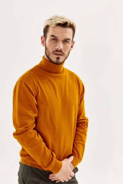 Homme portant pull mode vêtements style de vie vue recadrée — Photo