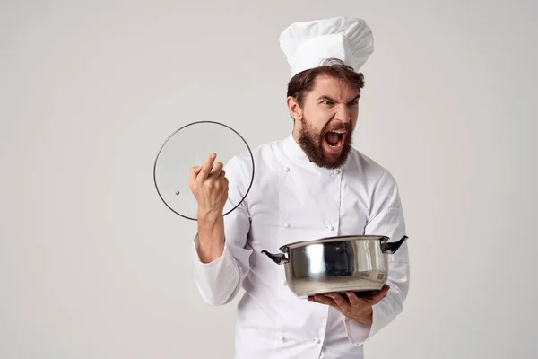 Chef Com Uma Panela Mão Restaurante — Fotografia de Stock