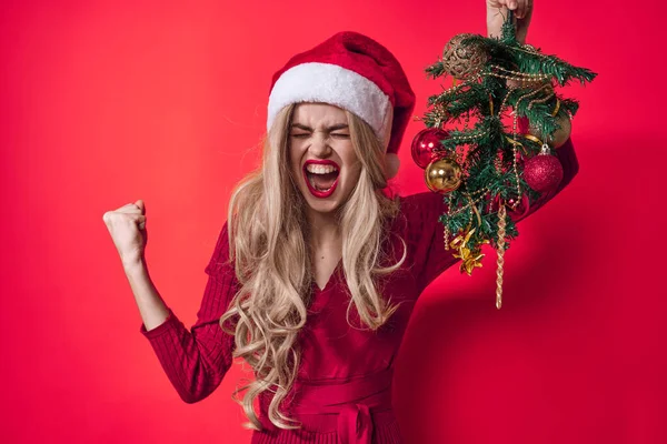 Emotionell kvinna jul träd leksaker dekoration — Stockfoto