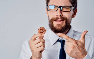 Neşeli Adam Altın Para Bitcoin Kripto Para Finansmanı