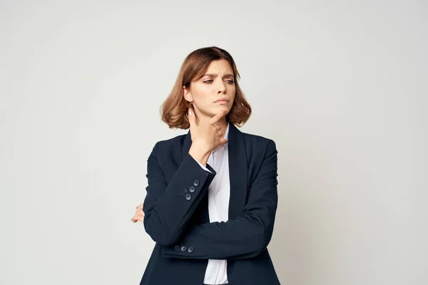 Businesswoman v kostýmu úspěch Lifestyle izolované pozadí — Stock fotografie