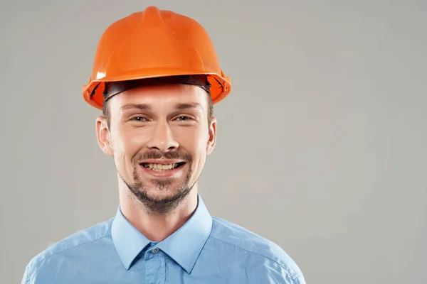 Hombre en la construcción protección uniforme profesión de trabajo — Foto de Stock