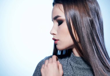 Güzel esmer eller yüze yakın Stüdyo