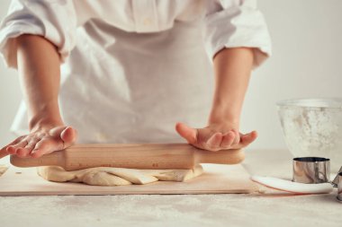 rulo hamur un ürünleri mutfak unu pişirme ödevi