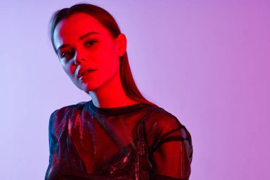 Güzel kadın şık kıyafetler disko lüks yaşam tarzı seksi.