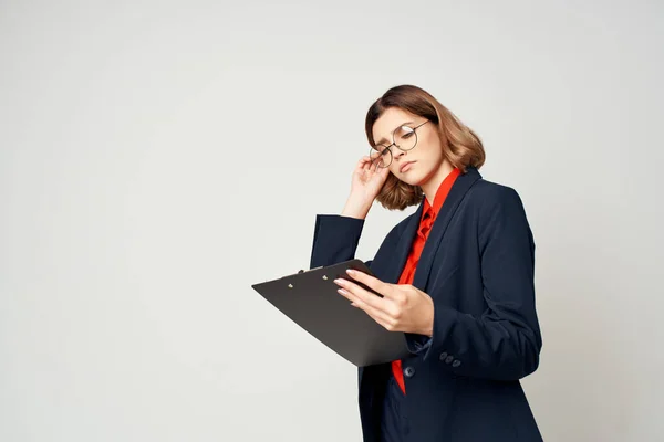 Femme d'affaires avec lunettes exécutif Studio Professional — Photo