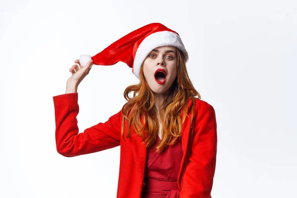 Glad söt kvinna jul jultomte klo studio semester — Stockfoto