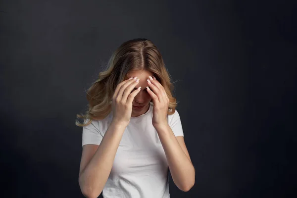 Frau attraktiv aussehen beschnitten Ansicht — Stockfoto